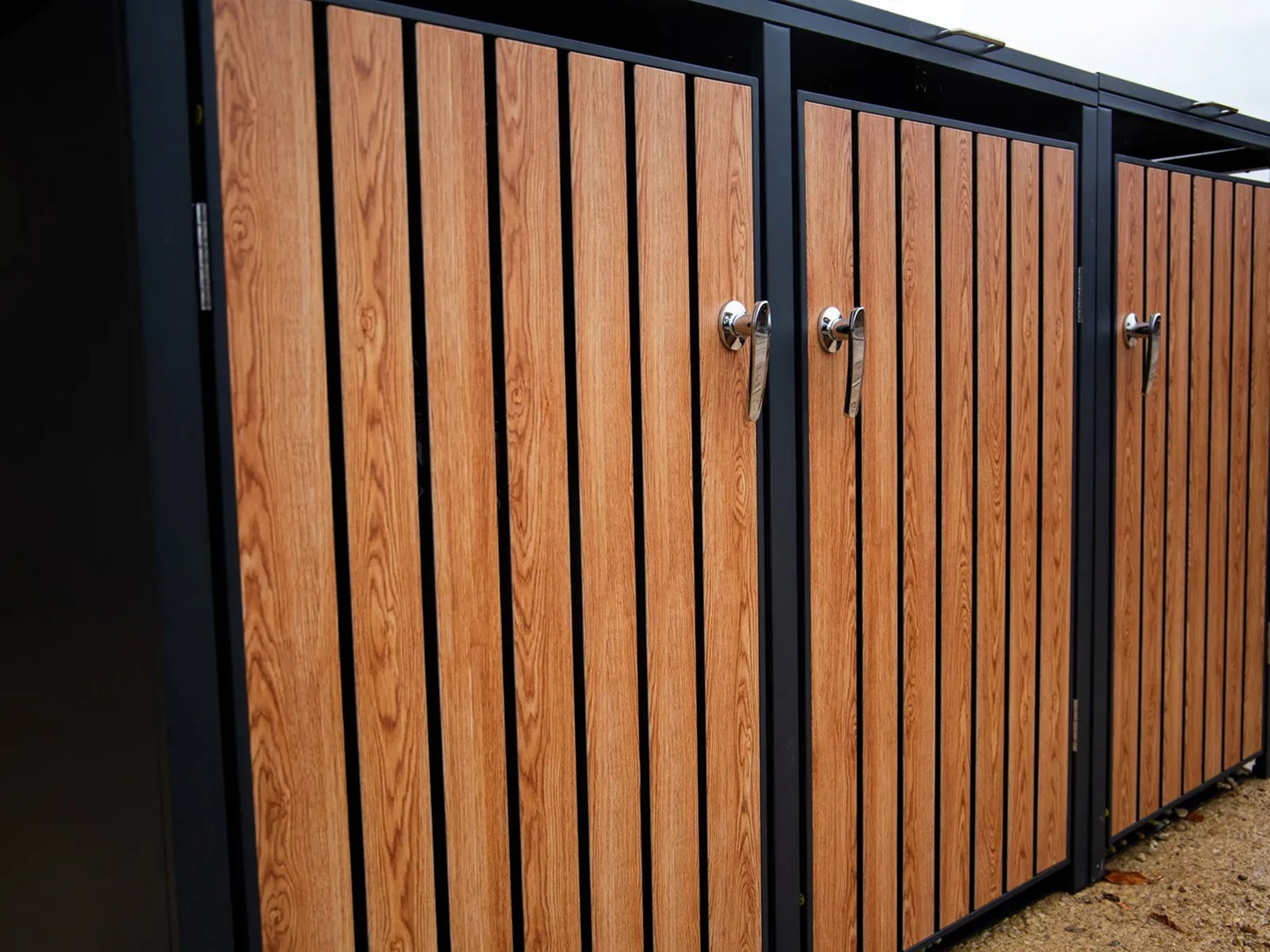 Wood Effect Wheelie Bin Storage - Triple Bin Store